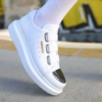 Chekich Sneaker